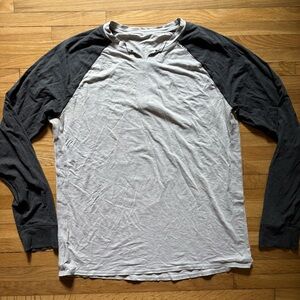 Lululemon Bodhi Long Sleeve Split Neck Raglan Sleeve Heathered Gray Charcoal M/L